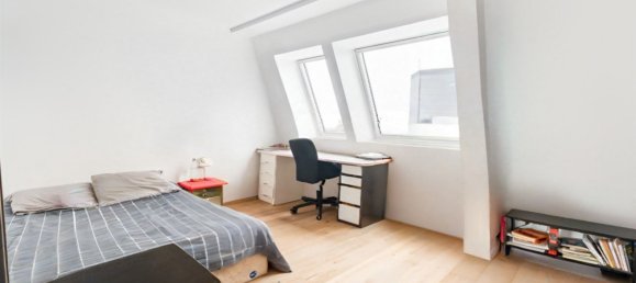 6 bedrooms House in Bagnolet, France No. 134233 12