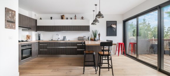 6 bedrooms House in Bagnolet, France No. 134233 8