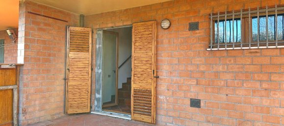 4 rooms House in Ancona, Italy No. 34123 2