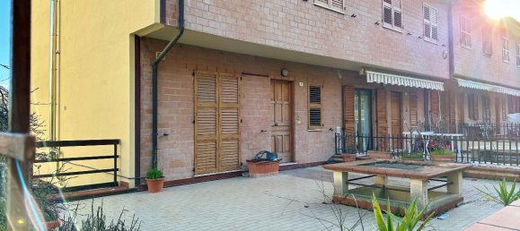 4 rooms House in Ancona, Italy No. 34123 11