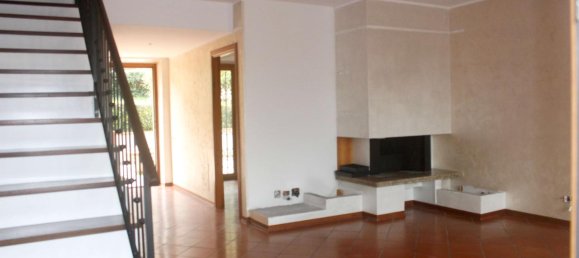 4 rooms House in Ancona, Italy No. 34123 37