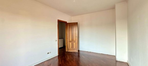 4 rooms House in Ancona, Italy No. 34123 34