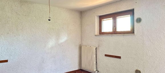4 rooms House in Ancona, Italy No. 34123 20