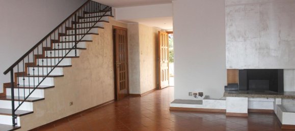 4 rooms House in Ancona, Italy No. 34123 7