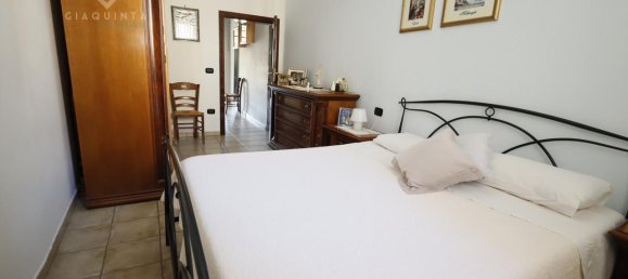 Casa de 4 habitaciónes en Palagonia, Italy No. 230991 16