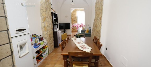 Casa de 4 habitaciónes en Palagonia, Italy No. 230991 14