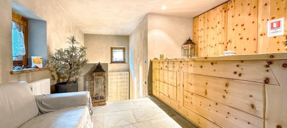 250m² Commercial property in Alagna Valsesia, Italy No. 84040 5