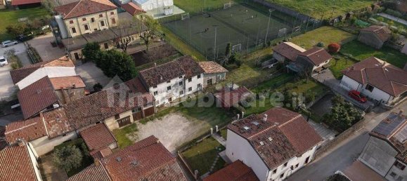 3 bedrooms House in Illasi, Italy No. 263115 28