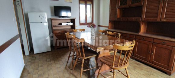 3 bedrooms House in Illasi, Italy No. 263115 4