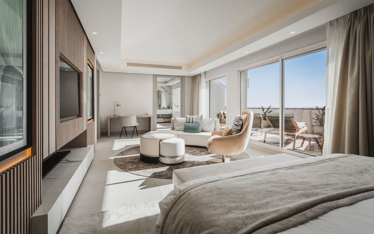 3 bedrooms Penthouse in Marbella, Spain No. 223724