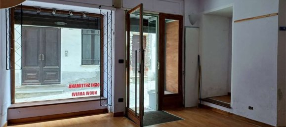 Propiedad comercial en Lanzo Torinese, Italy 75 m² No. 316625 2