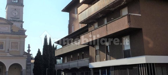 Propriété commerciale à Galbiate, Italy 337m² No. 311154 4