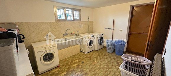 Villa de 6 dormitorios en Istrana, Italy No. 220995 76