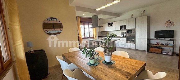 Villa de 6 dormitorios en Istrana, Italy No. 220995 20