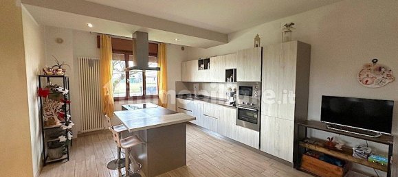 Villa de 6 dormitorios en Istrana, Italy No. 220995 41