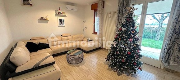 Villa de 6 dormitorios en Istrana, Italy No. 220995 15