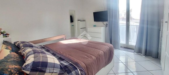 2 rooms Apartment in Naples, Italy No. 127091 9