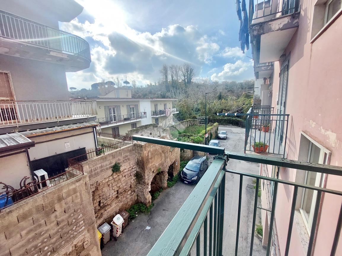 2 rooms Apartment in Naples, Italy No. 127091