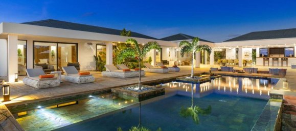 5 bedrooms Villa in Cannes, France No. 331808 2