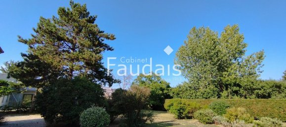 4 bedrooms House in Manche, France No. 357301 10