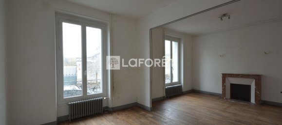 3 bedrooms House in Pithiviers, France No. 154284 2