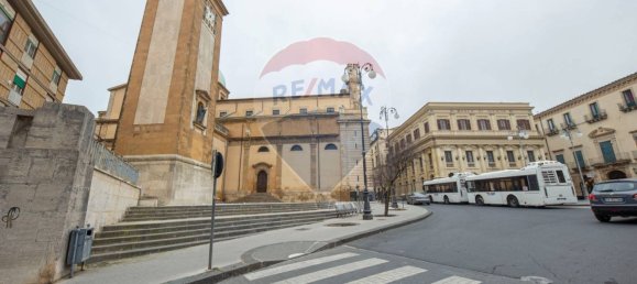 Apartamento de 5 dormitorios en Caltagirone, Italy No. 138567 43