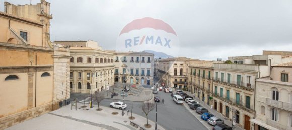 Apartamento de 5 dormitorios en Caltagirone, Italy No. 138567 39