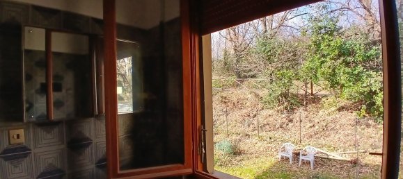 5 rooms Apartment in Foligno, Italy No. 255576 14