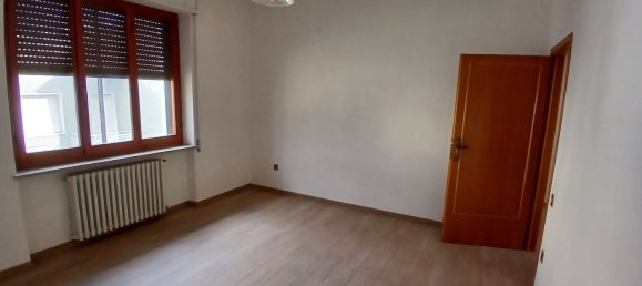 5 rooms Apartment in Foligno, Italy No. 255576 12