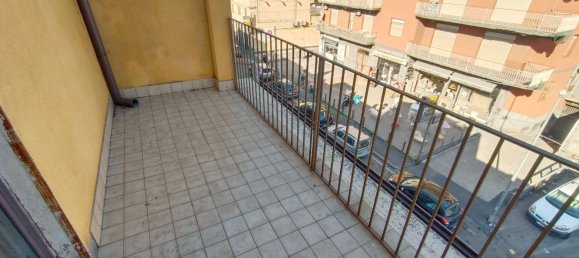 1 Schlafzimmer Wohnung in Catania, Italy, Nr. 331908 3
