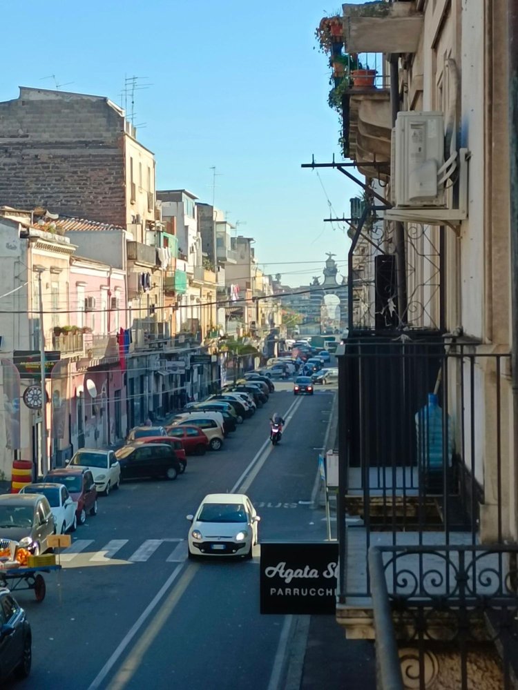 1 Schlafzimmer Wohnung in Catania, Italy, Nr. 331908