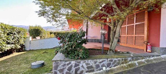 Квартира с 4 комнатами в Марино, Италия № 41028 2