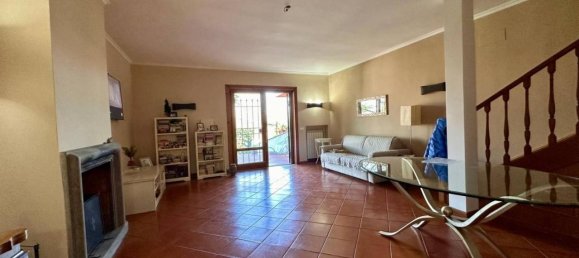 Квартира с 4 комнатами в Марино, Италия № 41028 20