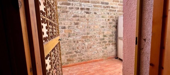 Квартира с 4 комнатами в Марино, Италия № 41028 15