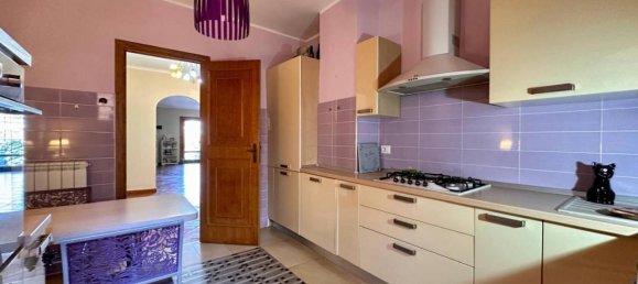 Квартира с 4 комнатами в Марино, Италия № 41028 25