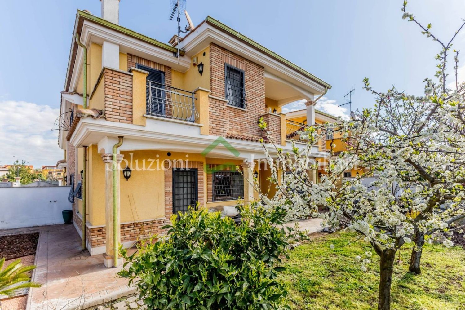 4 chambres Maison à Pomezia, Italy No. 58970