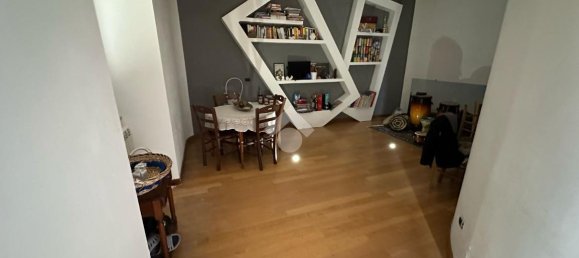 Casa de 4 divisões em Montesarchio, Italy N.º 230970 14