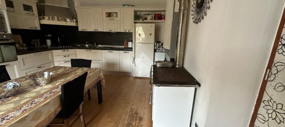 Casa de 4 divisões em Montesarchio, Italy N.º 230970 25