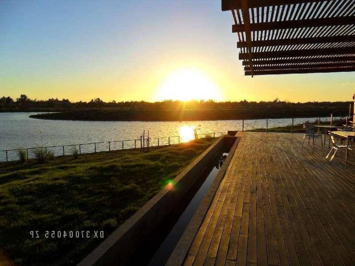  Land in Escobar, Argentina No. 115844