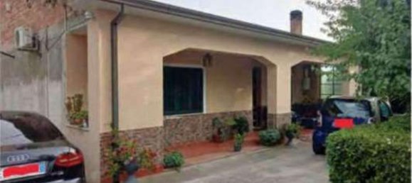 Apartamento de 6 habitaciónes en Cervicati, Italy No. 179711 2