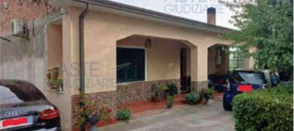 Apartamento de 6 habitaciónes en Cervicati, Italy No. 179711 4