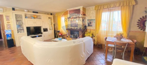 Apartamento de 3 habitaciónes en Castano Primo, Italy No. 164758 4