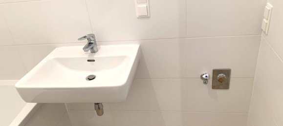 2 rooms Apartment in Leopoldstadt, Austria No. 21051 2