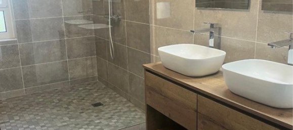 Casa de 3 dormitorios en Benagues, France No. 339888 3