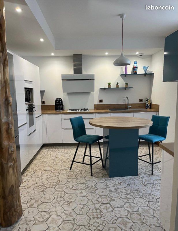 Casa de 3 dormitorios en Benagues, France No. 339888