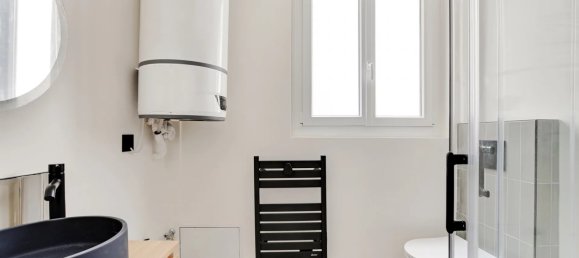 2 bedrooms Apartment in Paris, France No. 149096 9