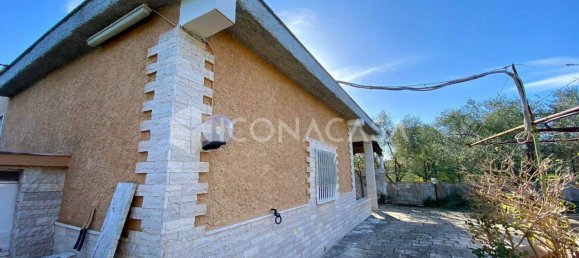 4 rooms Villa in Bitonto, Italy No. 22403 13