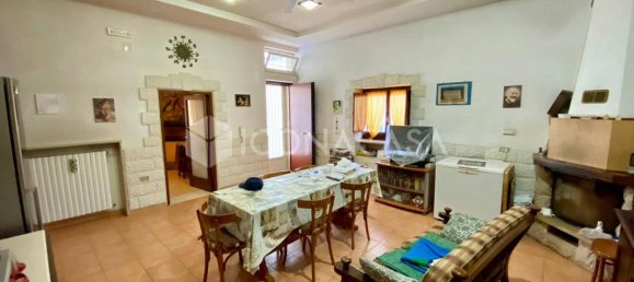 4 rooms Villa in Bitonto, Italy No. 22403 20