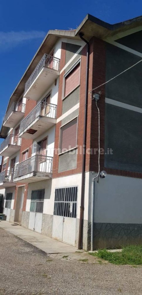 3 Schlafzimmer Wohnung in Castelnuovo Don Bosco, Italy, Nr. 287028