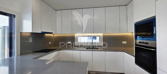 3 Schlafzimmer Haus in Setubal, Portugal, Nr. 137602 5